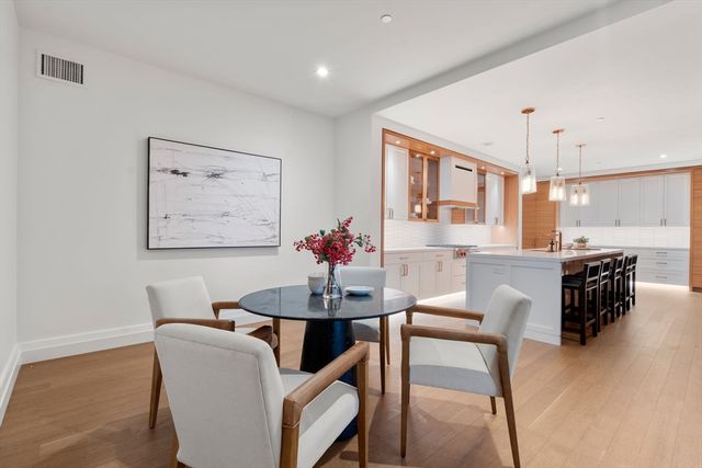 45 Temple St 312, Boston, MA 02114