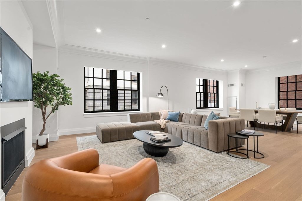 45 Temple St 312, Boston, MA 02114