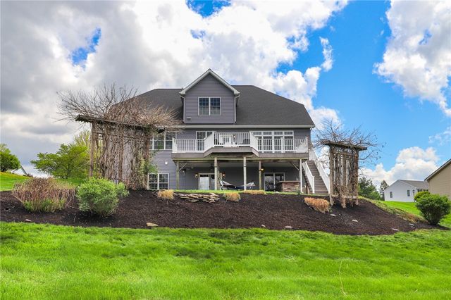 5 Chelsea Drive, Horseheads, NY 14845