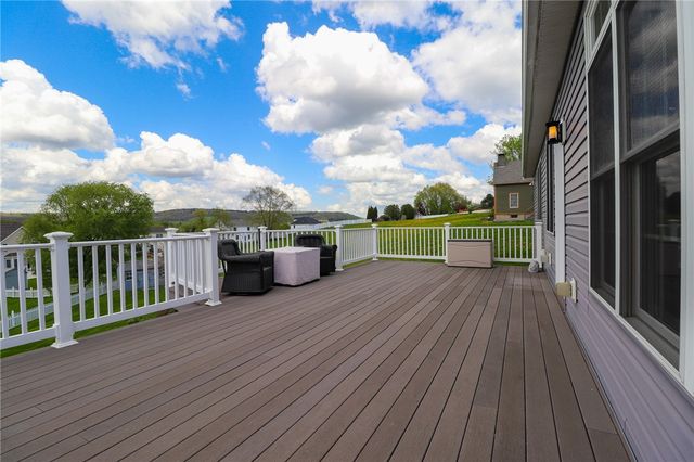 5 Chelsea Drive, Horseheads, NY 14845