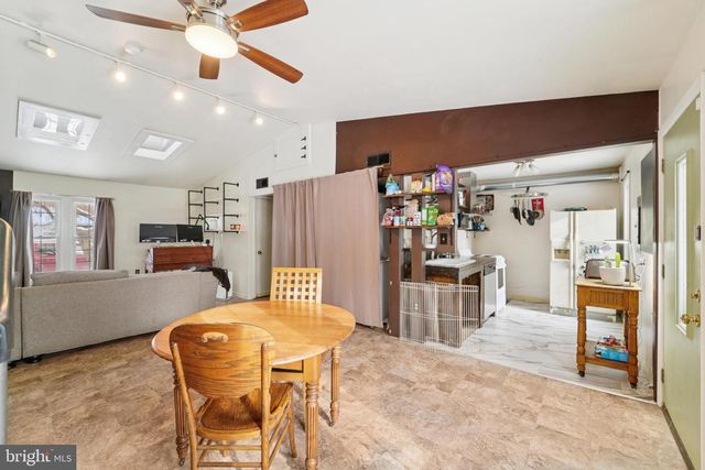 8213 SHADY SPRING DR, Gaithersburg, MD 20877