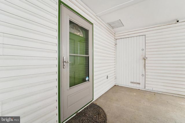 8213 SHADY SPRING DR, Gaithersburg, MD 20877