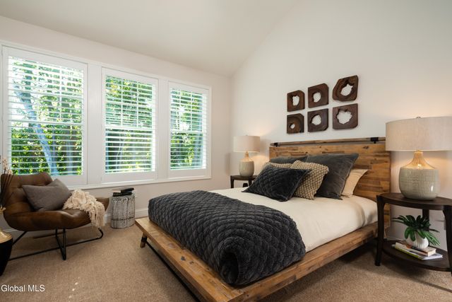 6 Angeles Avenue, Wilton, NY 12866