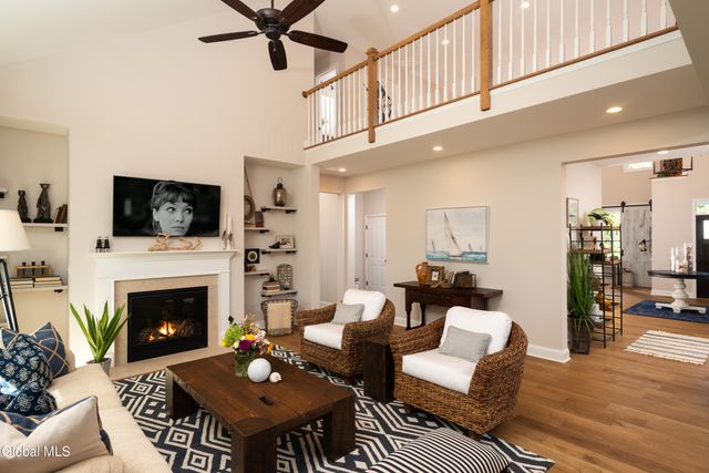 6 Angeles Avenue, Wilton, NY 12866