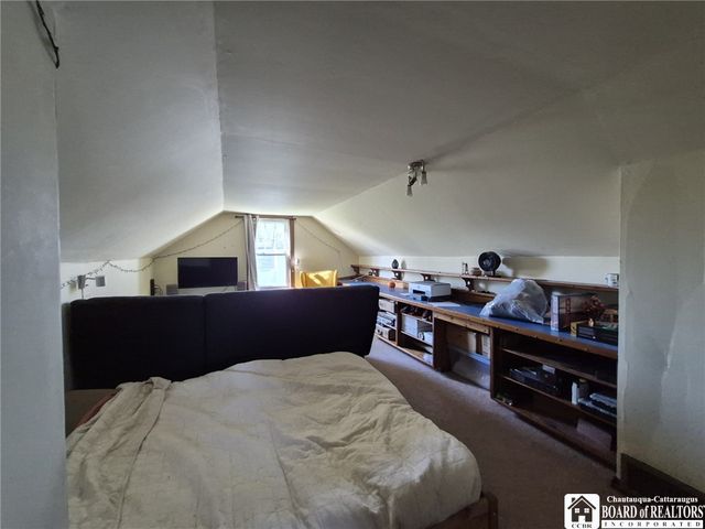 220 Chautauqua Avenue, Jamestown, NY 14701