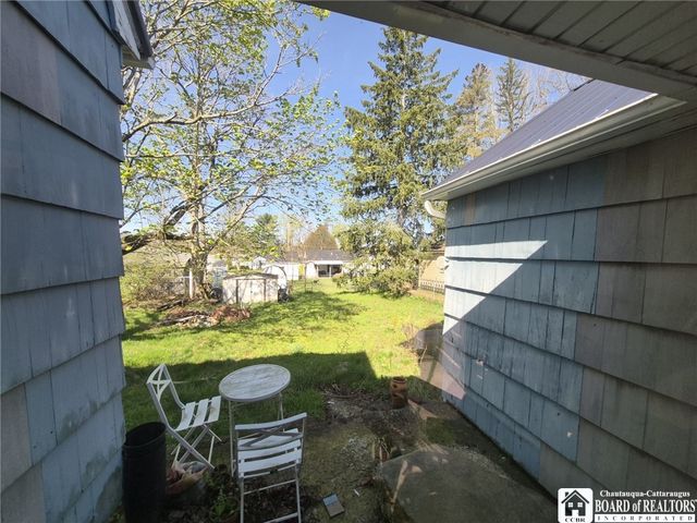 220 Chautauqua Avenue, Jamestown, NY 14701