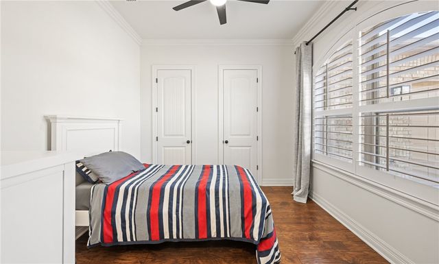 5921 Lago Vista Dr, Corpus Christi, TX 78414