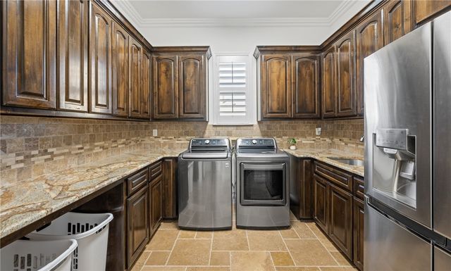 5921 Lago Vista Dr, Corpus Christi, TX 78414