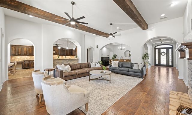 5921 Lago Vista Dr, Corpus Christi, TX 78414