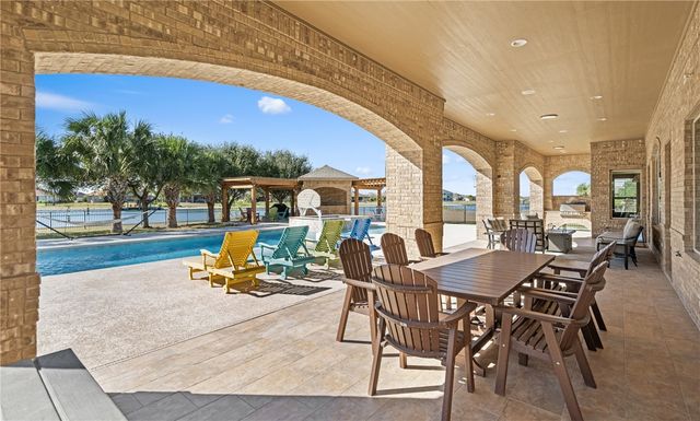 5921 Lago Vista Dr, Corpus Christi, TX 78414