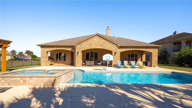 5921 Lago Vista Dr, Corpus Christi, TX 78414