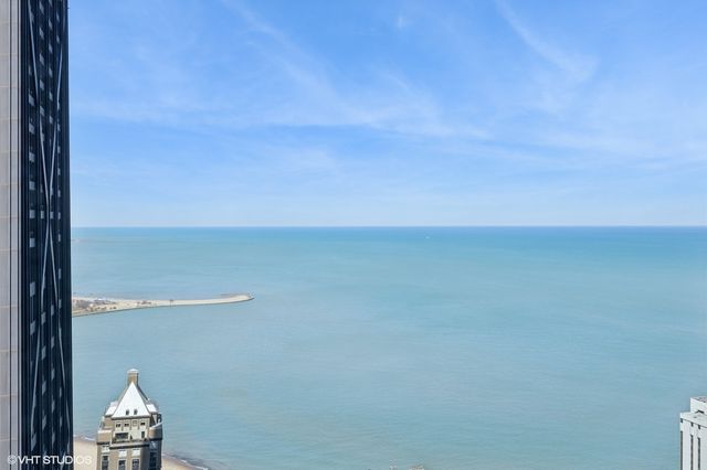 180 E PEARSON Street 4801, Chicago, IL 60611