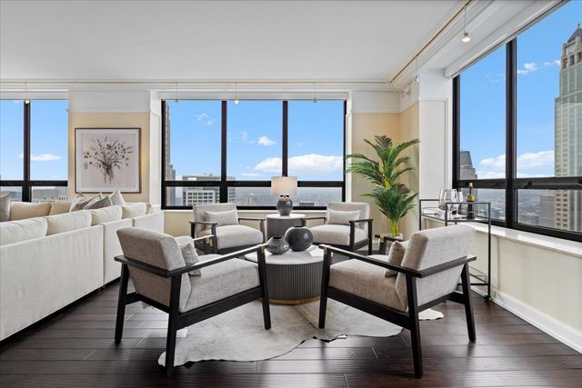 180 E PEARSON Street 4801, Chicago, IL 60611