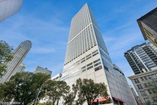 180 E PEARSON Street 4801, Chicago, IL 60611