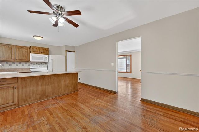 38662 Summers Street, Livonia, MI 48154