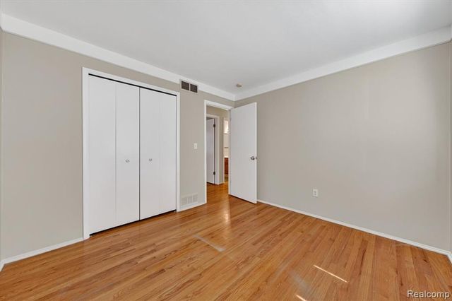 38662 Summers Street, Livonia, MI 48154