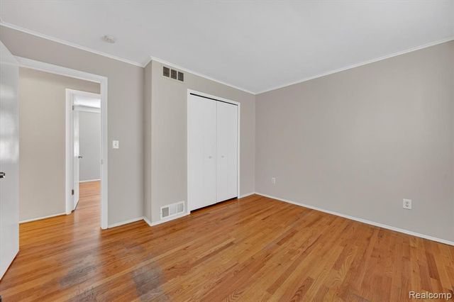 38662 Summers Street, Livonia, MI 48154