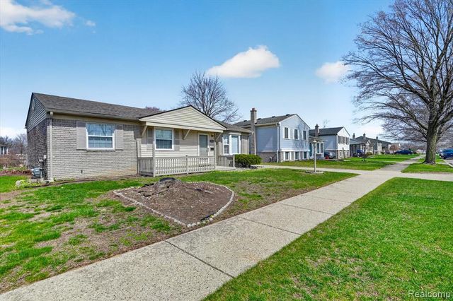 38662 Summers Street, Livonia, MI 48154