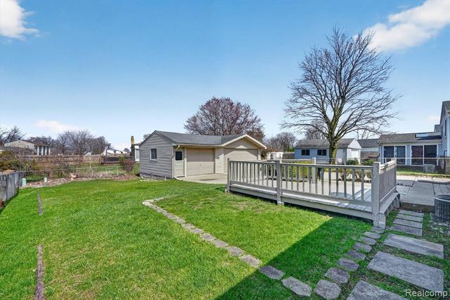 38662 Summers Street, Livonia, MI 48154