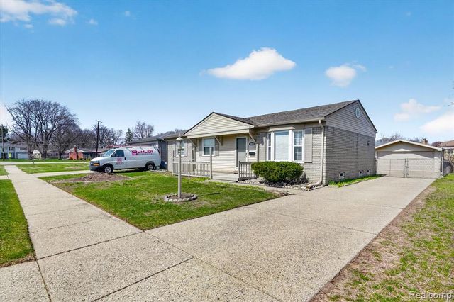 38662 Summers Street, Livonia, MI 48154