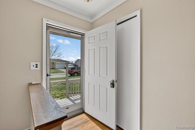 38662 Summers Street, Livonia, MI 48154