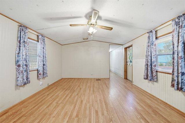 31621 S LAKE DRIVE, Eustis, FL 32736