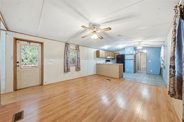 31621 S LAKE DRIVE, Eustis, FL 32736