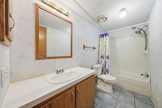 31621 S LAKE DRIVE, Eustis, FL 32736