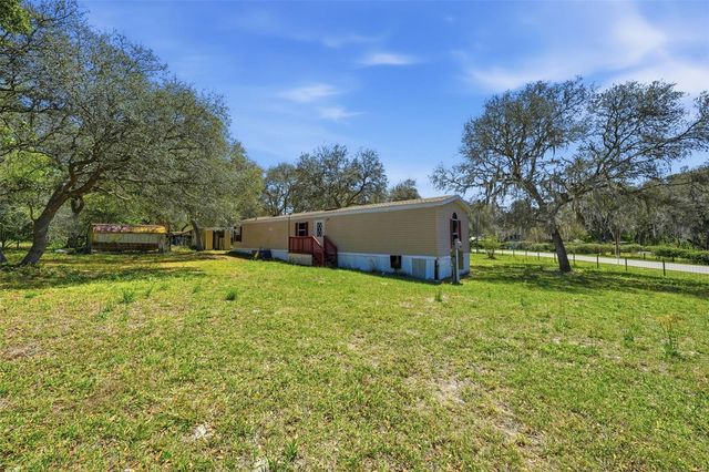 31621 S LAKE DRIVE, Eustis, FL 32736