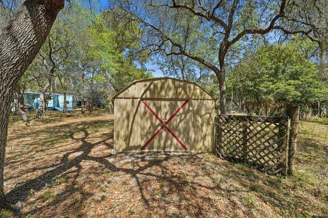 31621 S LAKE DRIVE, Eustis, FL 32736