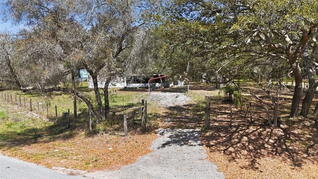 31621 S LAKE DRIVE, Eustis, FL 32736