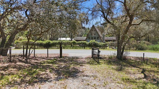 31621 S LAKE DRIVE, Eustis, FL 32736