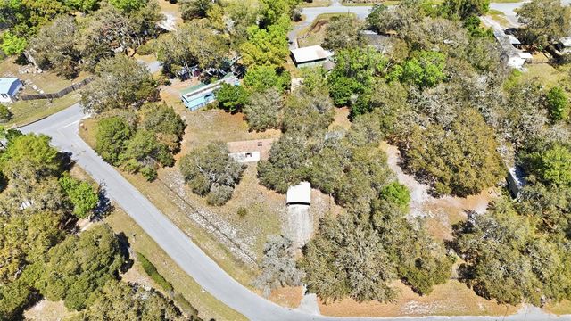 31621 S LAKE DRIVE, Eustis, FL 32736