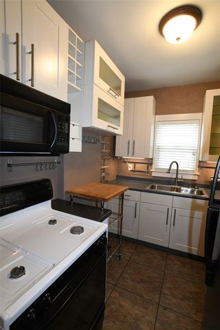 18 Dawson Court, Oakland, PA 15213