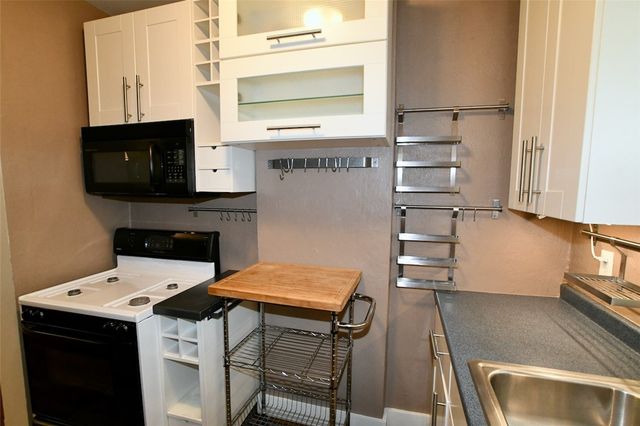 18 Dawson Court, Oakland, PA 15213