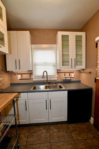 18 Dawson Court, Oakland, PA 15213