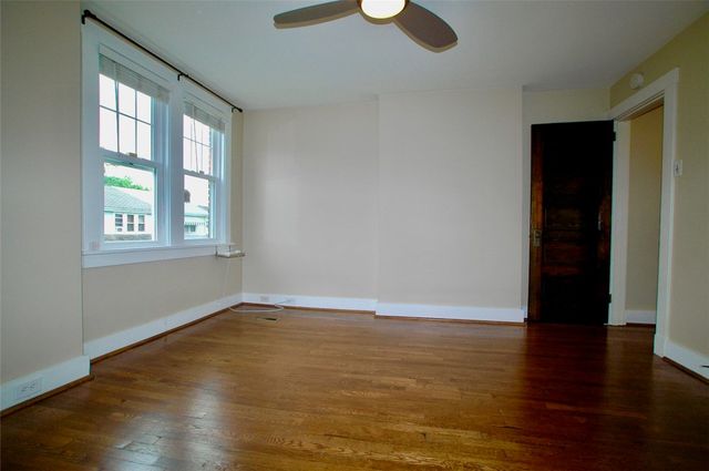 18 Dawson Court, Oakland, PA 15213