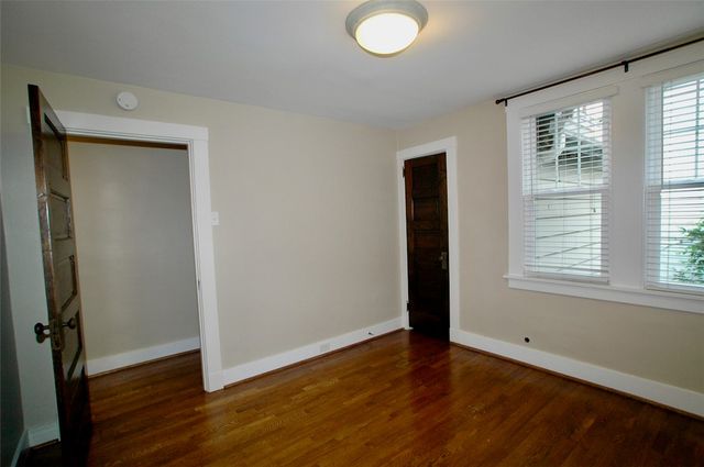 18 Dawson Court, Oakland, PA 15213