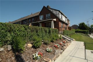 18 Dawson Court, Oakland, PA 15213