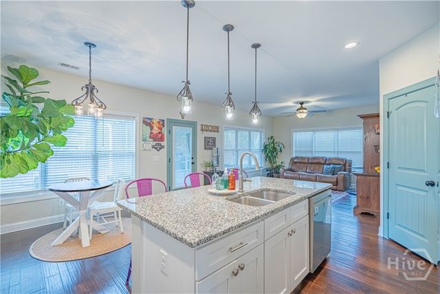 103 Cypress Loop, Bloomingdale, GA 31302