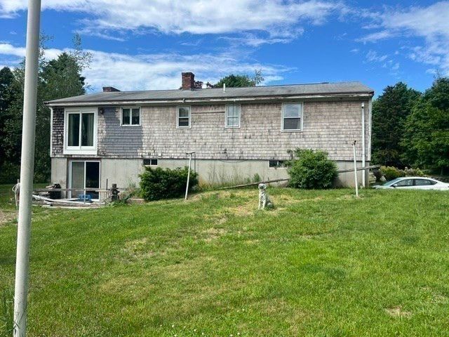 343 Old Bedford Rd, Westport, MA 02790
