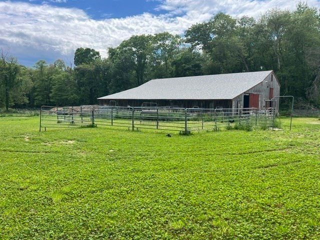 343 Old Bedford Rd, Westport, MA 02790