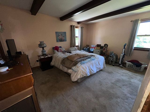 343 Old Bedford Rd, Westport, MA 02790