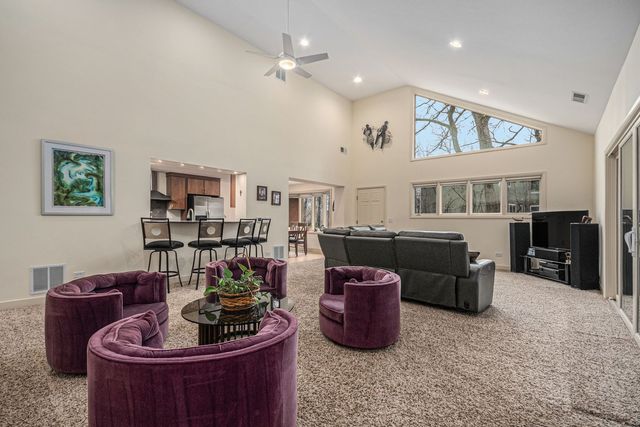 12820 S 82nd Court, Palos Park, IL 60464