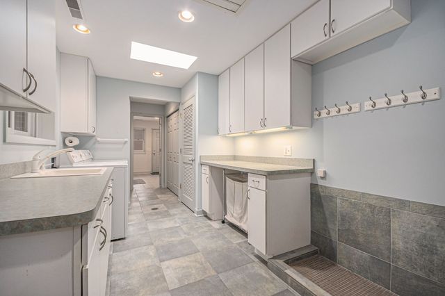 12820 S 82nd Court, Palos Park, IL 60464