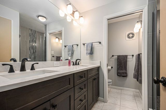 12820 S 82nd Court, Palos Park, IL 60464