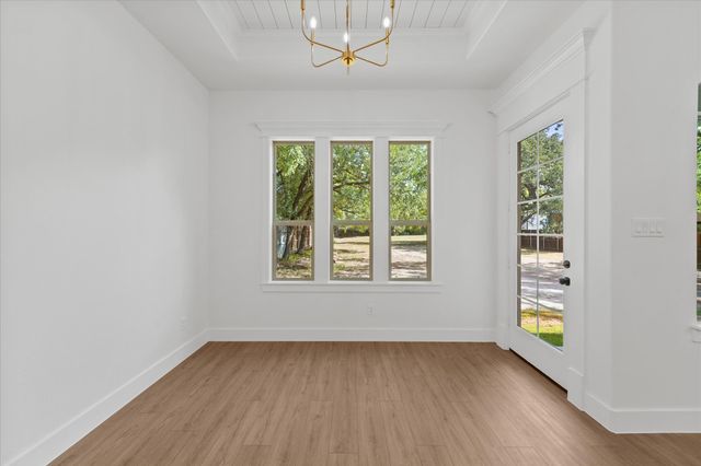 605 N Stewart Street, Azle, TX 76020