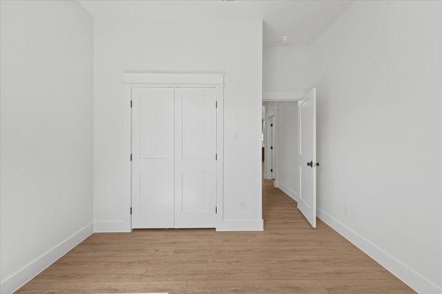 605 N Stewart Street, Azle, TX 76020
