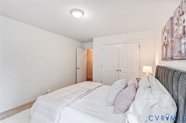 12106 Club Ridge Dr, Chester, VA 23836