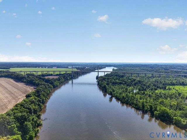12106 Club Ridge Dr, Chester, VA 23836
